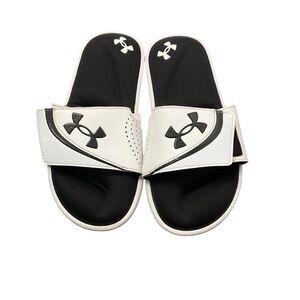 UNDER ARMOUR Slides with 4D Foam size 5Y